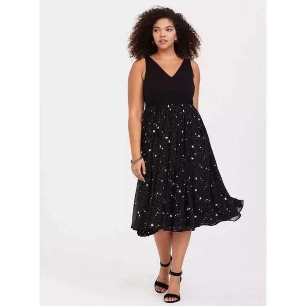 Torrid Star Print Ponte Chiffon Midi Dress‎ Size 30 V-Neck Black Fit Flare